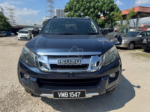 D-MAX 2.5 4x4 (A) Pickup,Kangaroo Bar,Touch Player - 2