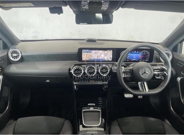 BESTBUY Mercedes Benz A180 SEDAN AMG NEWFACELIFT - 4