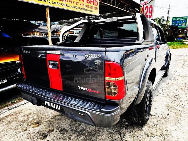 Toyota HILUX 2.5(A) TRD SPORT VNT 4spd 4X4 pickups - 4