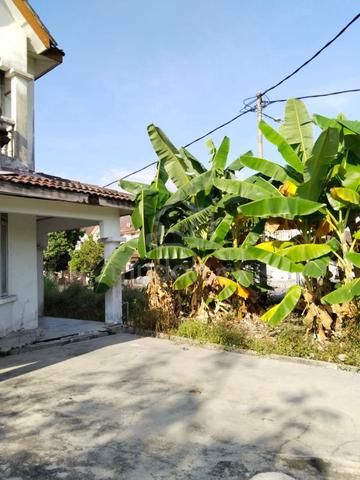 2 Storey CORNER House In Bandar Armada Putra, Pulau Indah, Port Klang 1
