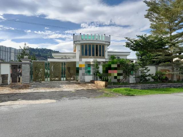 3.5 Storey Bungalow House For Sale 1