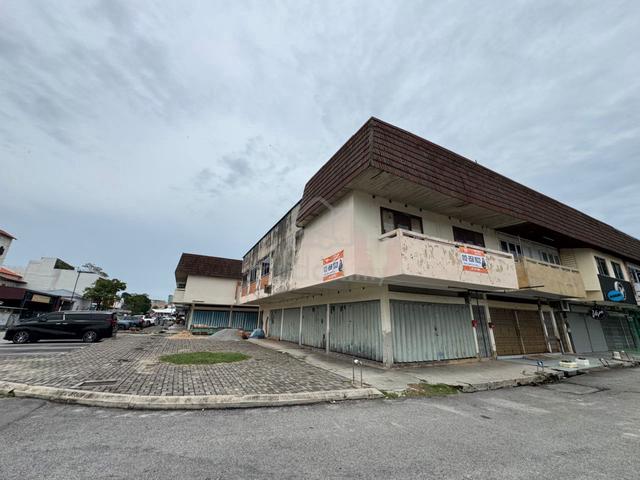 CORNER LOT Ground Floor Shoplot Taman Kota Laksamana near Jonker Town 1