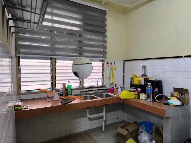Rumah Pangsa Lobak 1