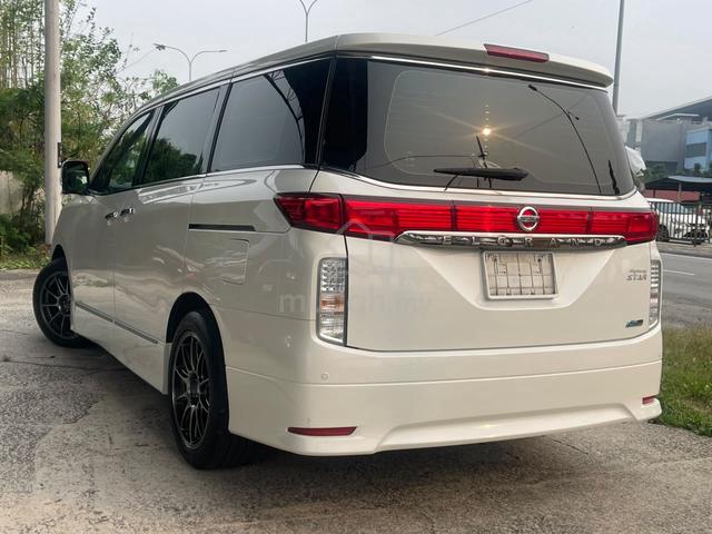 Nissan ELGRAND 3.5 H/STAR S/ROOF 2 PWR DOOR P/BOOT - 3