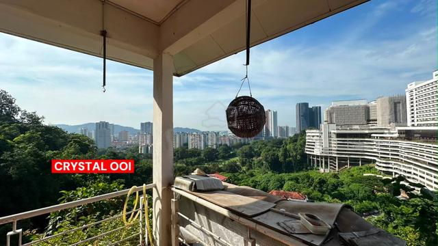 4 Storey Bungalow For Rent at Bukit Jambul 1