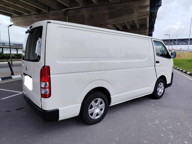 2018 Toyota Hiace 2.5 (M) Panel Van - 3