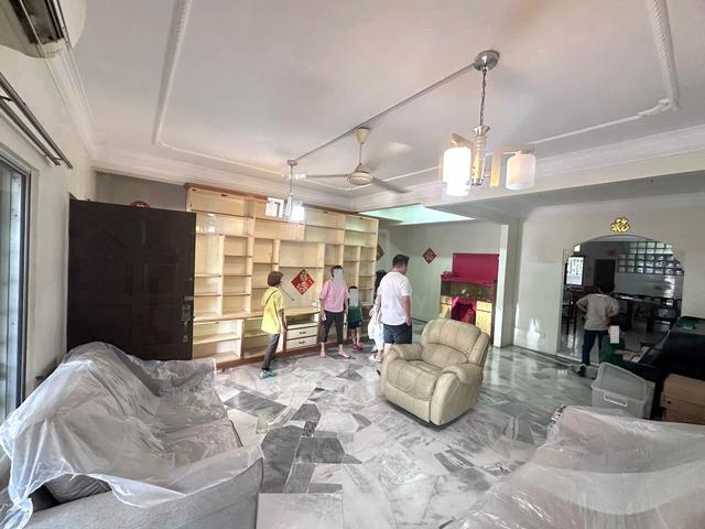 NewlyReno Full.Loan 5Bed3Bath 2Sty Rumah Teres Tmn Jelok Indah Kajang 1