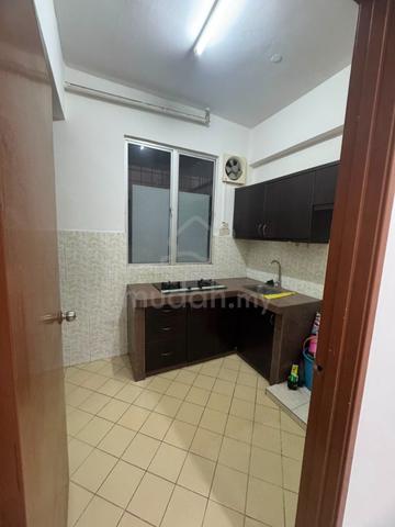 Taman Impian Indah Apartment (Balakong) 1