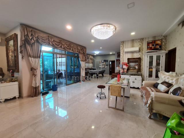CORNER unit Semi-D at Bukit Bayu Indah, Seri Kembangan 1