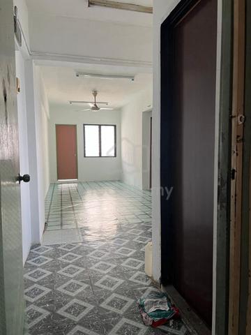 Saujana Ria Aparment 1