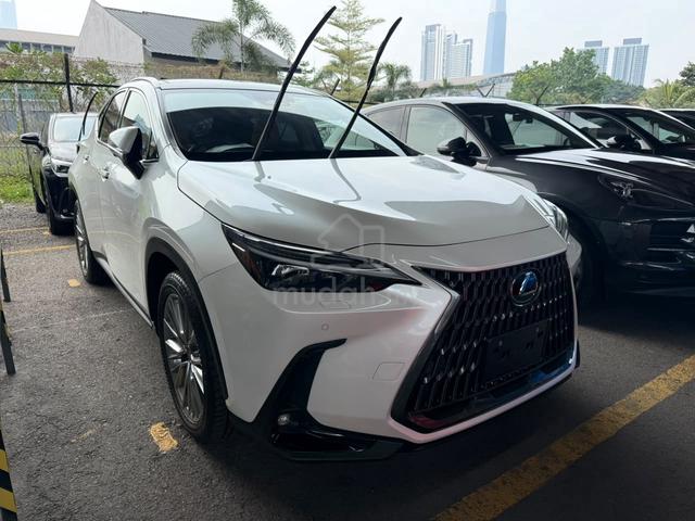 2023 Lexus NX250 2.5 LUXURY P/Roof HUD 360 BSM P/S - 3