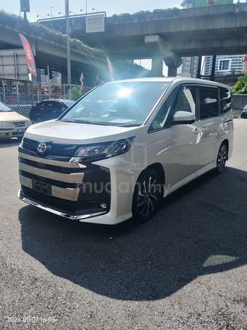 2023 Toyota NOAH 2.0  (A) Low Milg 7K Km ONLY - 5