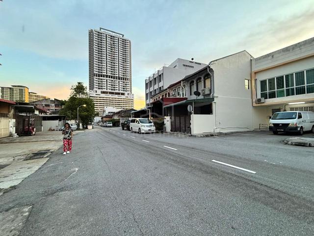 Georgetown, 2 Storey Shoplot At Kajang Road 1