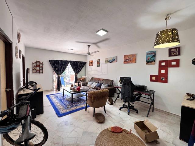 Desa View Towers Apartment 1