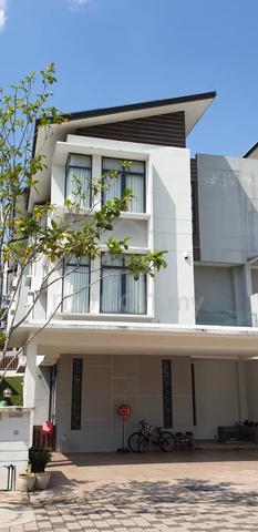 Turun harga Semi D 3 storey sunway eastwood diskaun 300k equine freeho 1