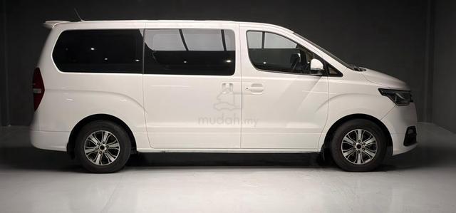 2019 Hyundai GRAND STAREX 2.5 ROYALE (A) - 5