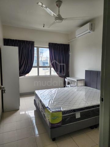 Park Avenue Condo Dsara Damai Fully furnished with WIFI Room for Rent 1