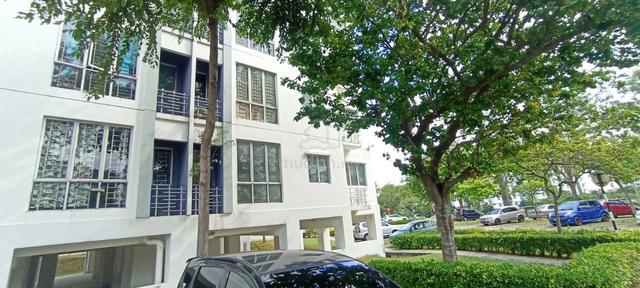 Seri Baiduri Apartments @ Setia Alam 1