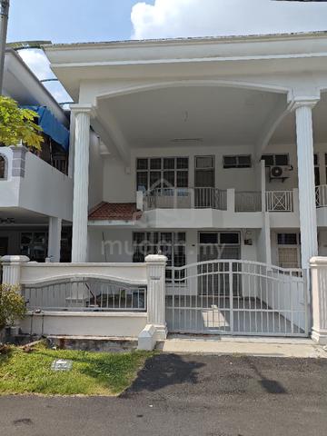 Taman Merak 2-Storey House for Rent 1