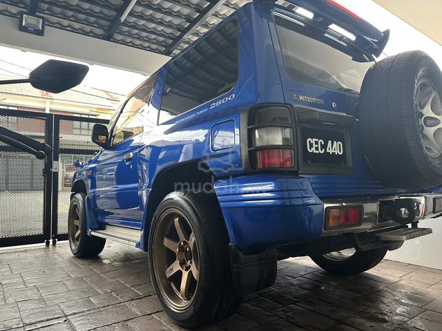 Pajero Shorty (2 door) 4m40 - 3