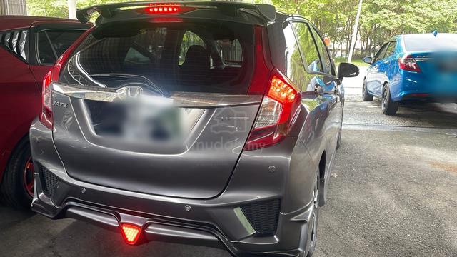2015 Honda JAZZ 1.5 V (A) - 4