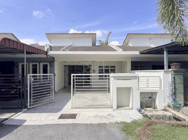 Single Storey Taman Merpati Olak Lempit Banting 1