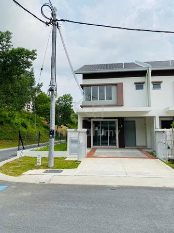 FREEHOLD!!ENDLOT!! Double Storey Cendana@Greenwood, Bdr Salak Tinggi 1