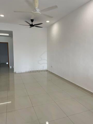 Taman Johor Jaya Jalan Dedap single storey for rent 1