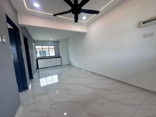 Flat Taman Ungku Tun Aminah 1