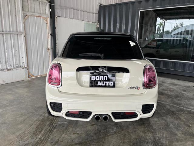 Mini Cooper S 2.0 F55 4 Doors Low Mileage - 4