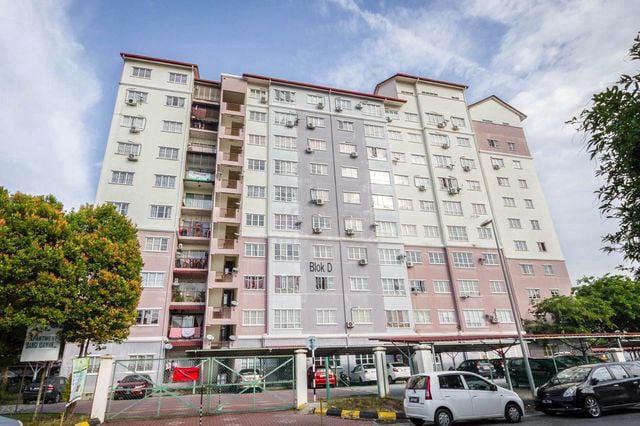 Bangi Idaman Apartment 1