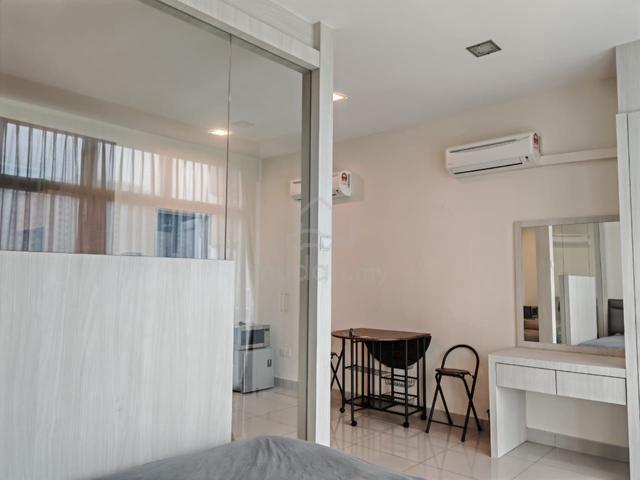 The Platino Serviced Apartment 1