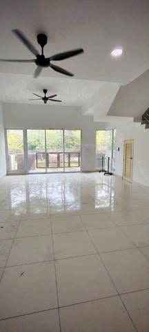 3 Storey Terrace House For Sale- Nice Unit - Tiara South Semenyih 1