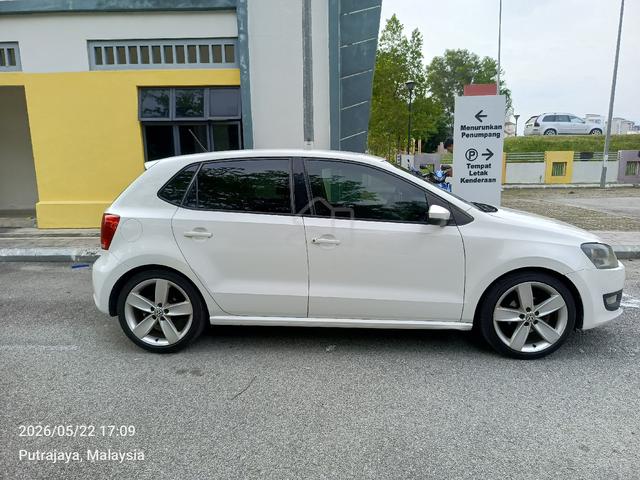 2012 Volkswagen POLO 1.2 TSI (CBU) (A) - 3