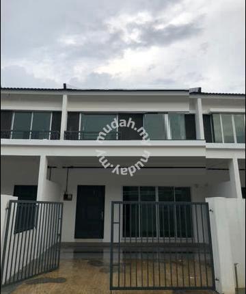 Double Storey Terrace Taman Scientex Anggun Kota Emerald Rawang 1