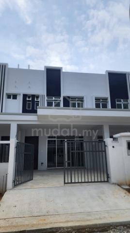 Bandar Dato Onn double Storey terrace house for rent 1