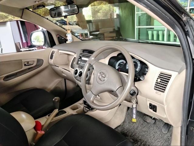 2005 Toyota INNOVA 2.0 E MY05 AN40 (A) - 4