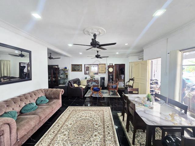 Extra Land Area Single Storey Bungalow House Kampung Batu Muda Sentul 1