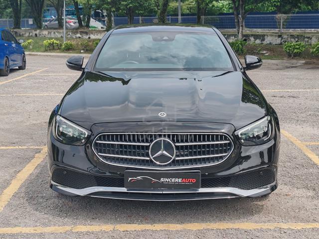 MERCEDES E200 2.0 AVANTGARDE U/WARRANTY 57k KM - 3