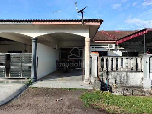 Single Storey Jalan Machap Jaya Simpang Renggam 1