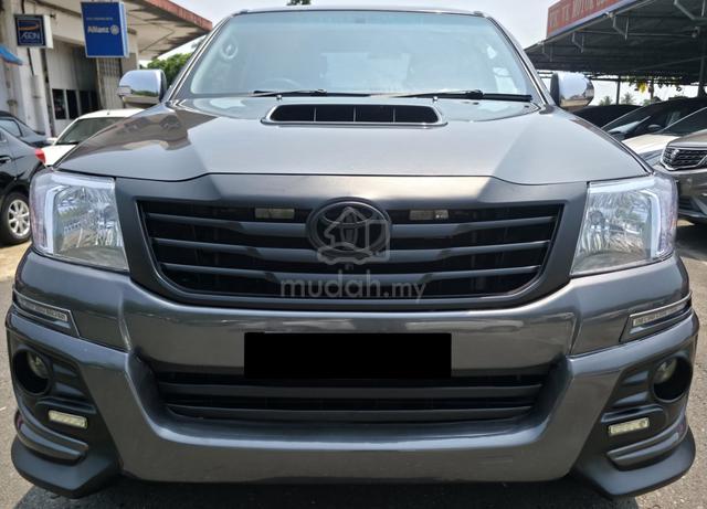 2015 Toyota HILUX 2.5 A G TRD VNT 4WD (AT) (4X4)🩶 - 2