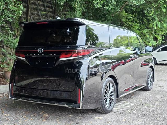 2025 Toyota VELLFIRE 2.4 Z PREMIER 13KM Only 6A - 4
