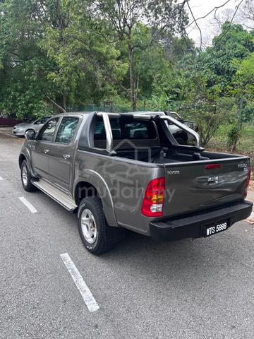 2010 Toyota HILUX 2.5 G MY05 KUN25R FACELIFT (A) - 3