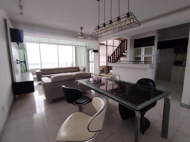 Golden Coast Condominium 1