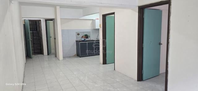 Park Avenue (Tampoi Indah) 1