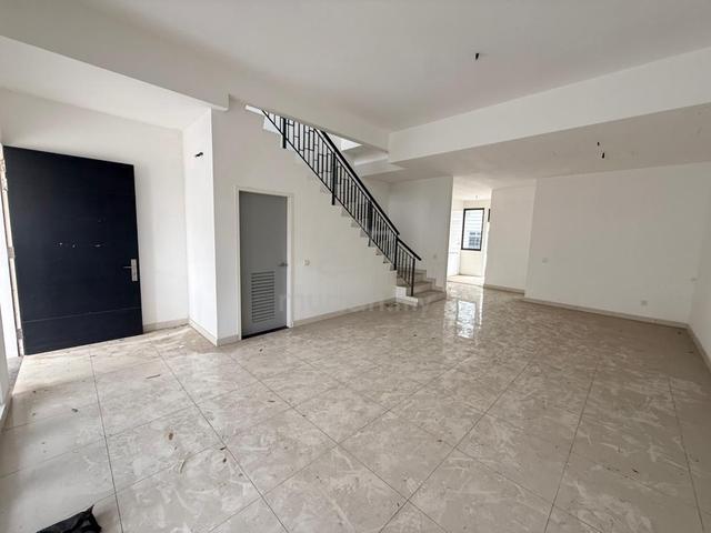 Setia Tropika Double Storey 1
