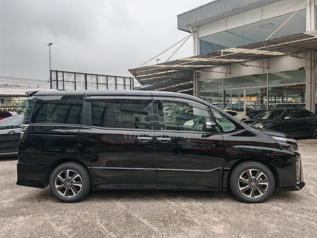 2020 Toyota VOXY 2.0 KIRAMEKI II (A) - 26K KM - 5