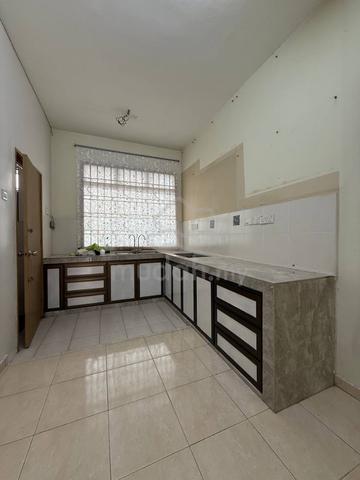 Ehsan Jaya 2 Storey House 20x60ft Simple Reno 24hr Security Near Aeon 3