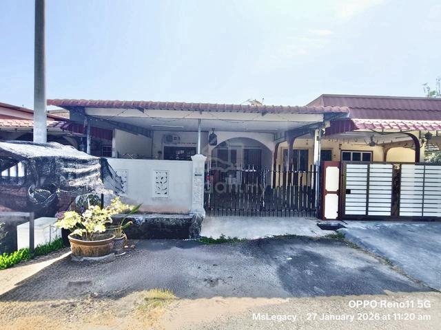 [RENOVATED - FREEHOLD] Single Storey, Taman Bukit Indah, Masjid Tanah 1