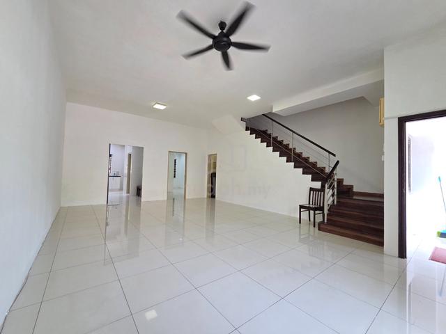 2.5 Sty Terrace @ Bandar Mahkota Cheras, Reno, Freehold, Super Cheap 1